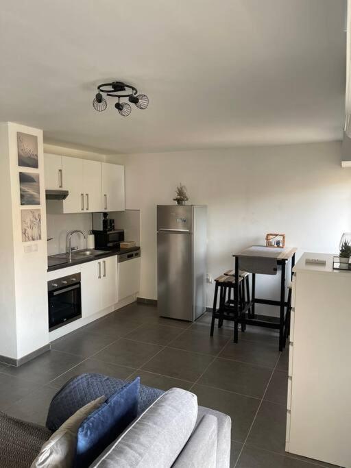 Proche Mer Et Centre Appart 2 Pieces Wifi&Clim Sainte-Maxime Bagian luar foto